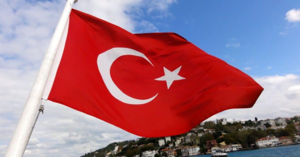 למה משתלם יותר כלכלית לעשות טיפול שיניים בטורקיה